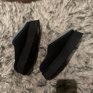 Tazz ugg slippers